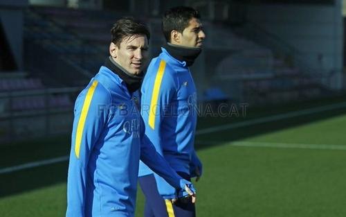 ميسي يعود إلى برشلونة لاستئناف التدريبات