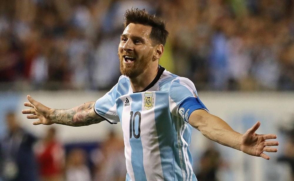 ميسي وكوتينهو يتصدران هدافي كوبا أمريكا