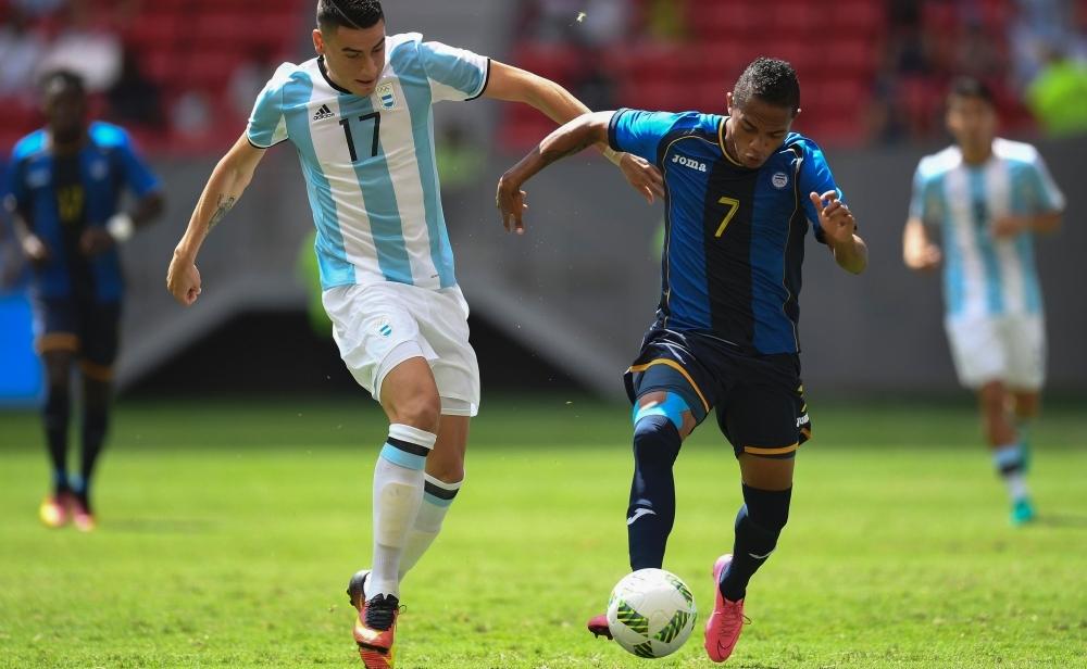 الصحف الأرجنتينية تنتقد الخروج المبكر لمنتخبها