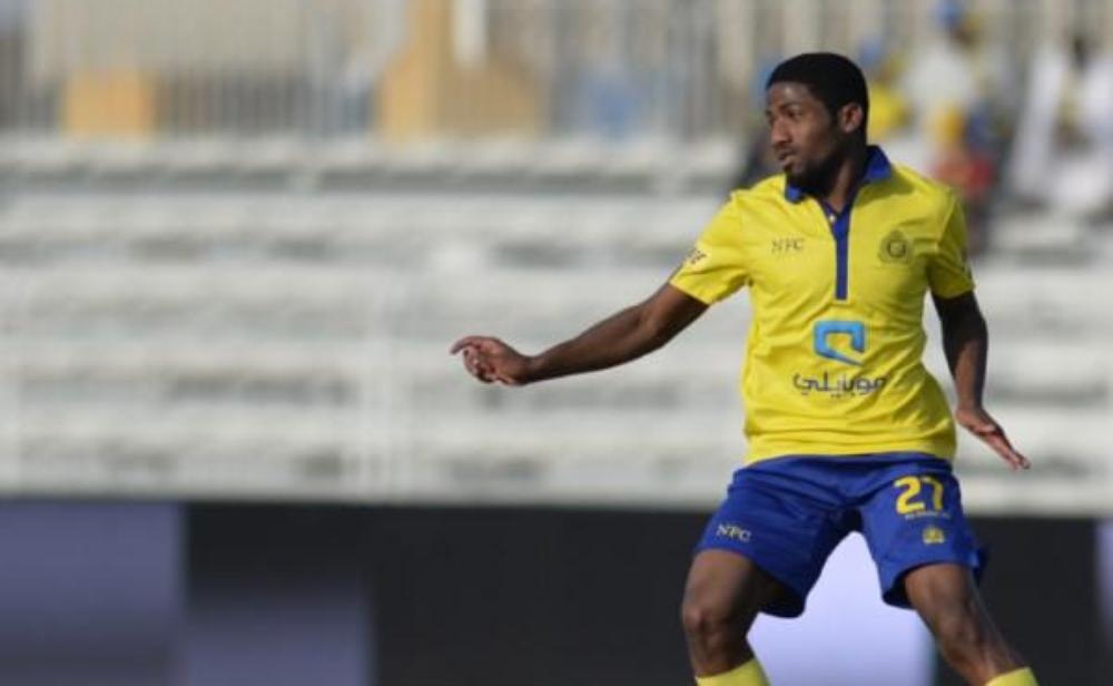 عوض خميس يضع شرطين للموافقة على تجديد عقده مع النصر