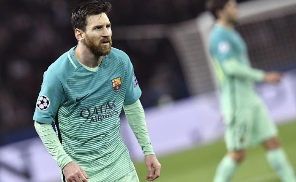 ميسي يفاجئ المصريين بعد الهزيمة برباعية