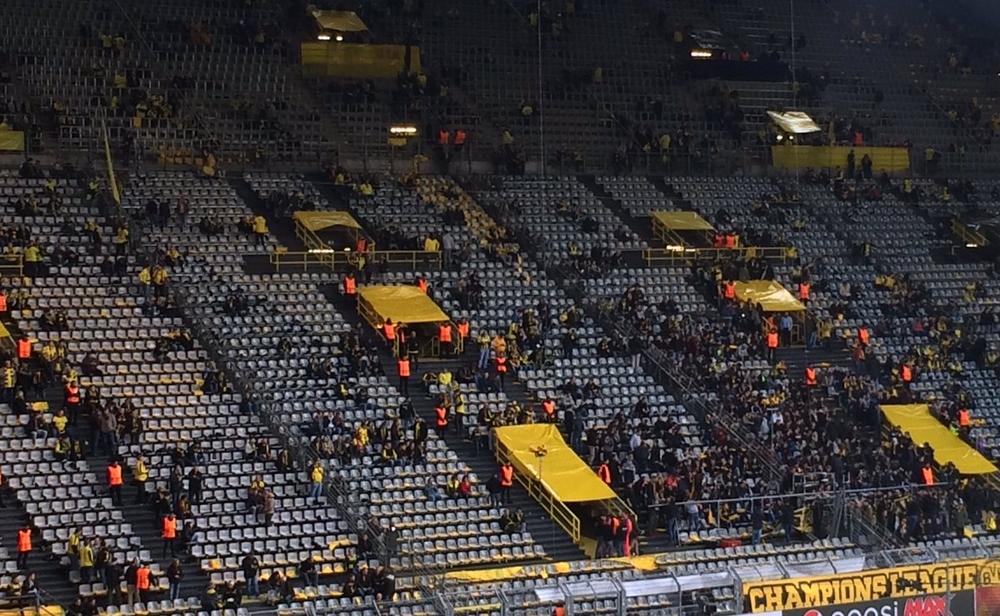 جماهير دورتموند تستضيف أنصار موناكو بمنازلها