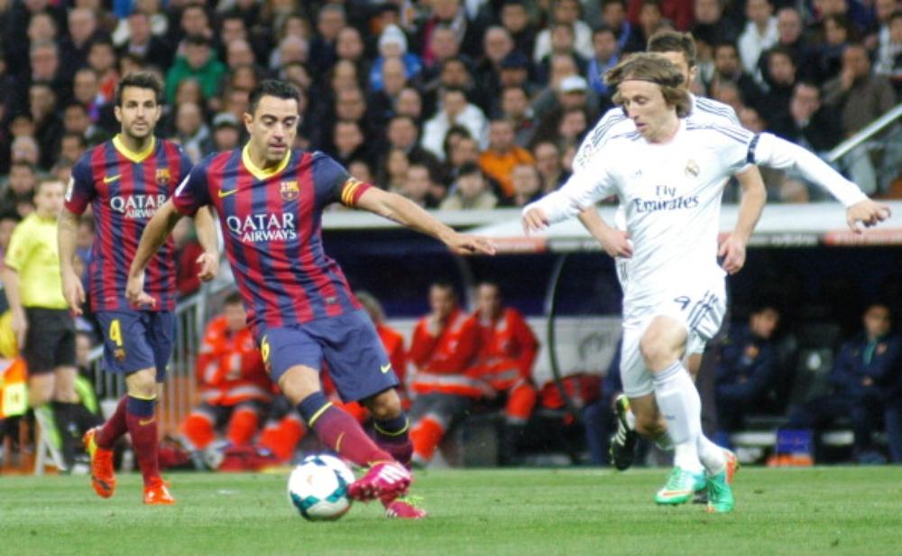 تشافي: ريال مدريد يملك لاعبين أحبهم كثيرا