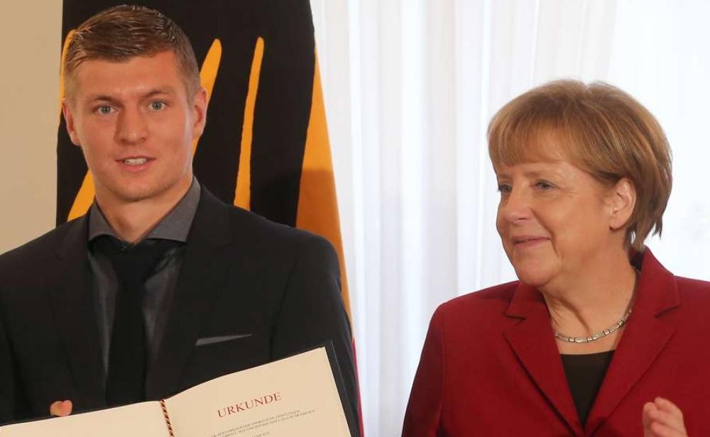 تغريدة كروس "السياسية" تضعه في مرمى الانتقادات