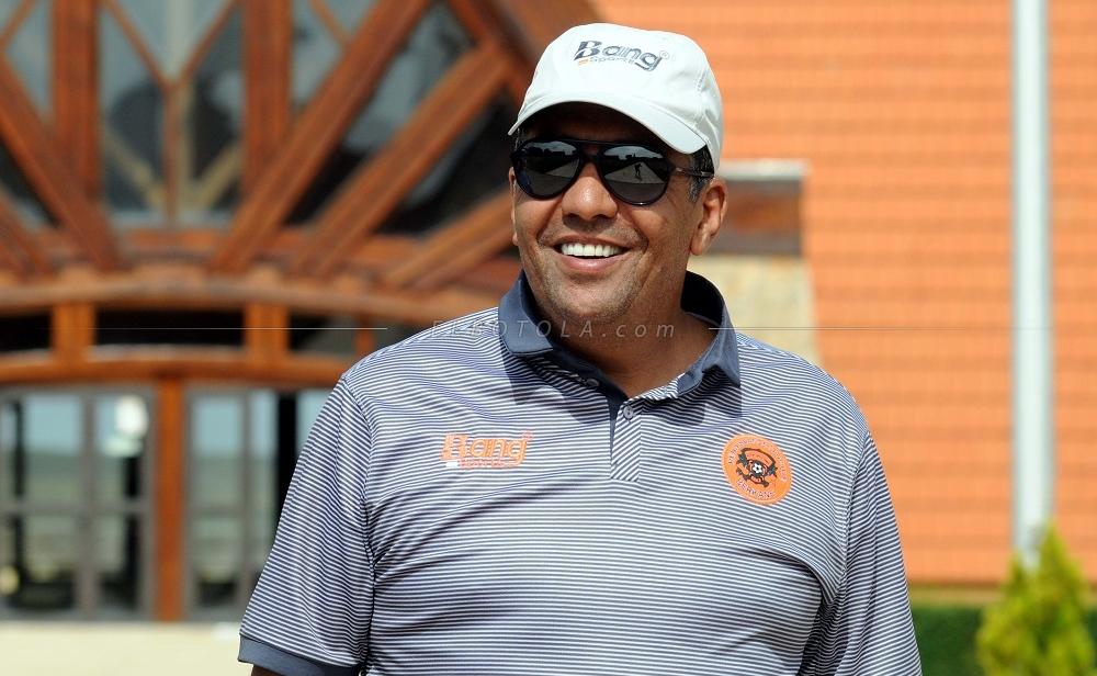 الطاوسي: " على الجميع دعم الوداد في رحلتها بدوري الأبطال "