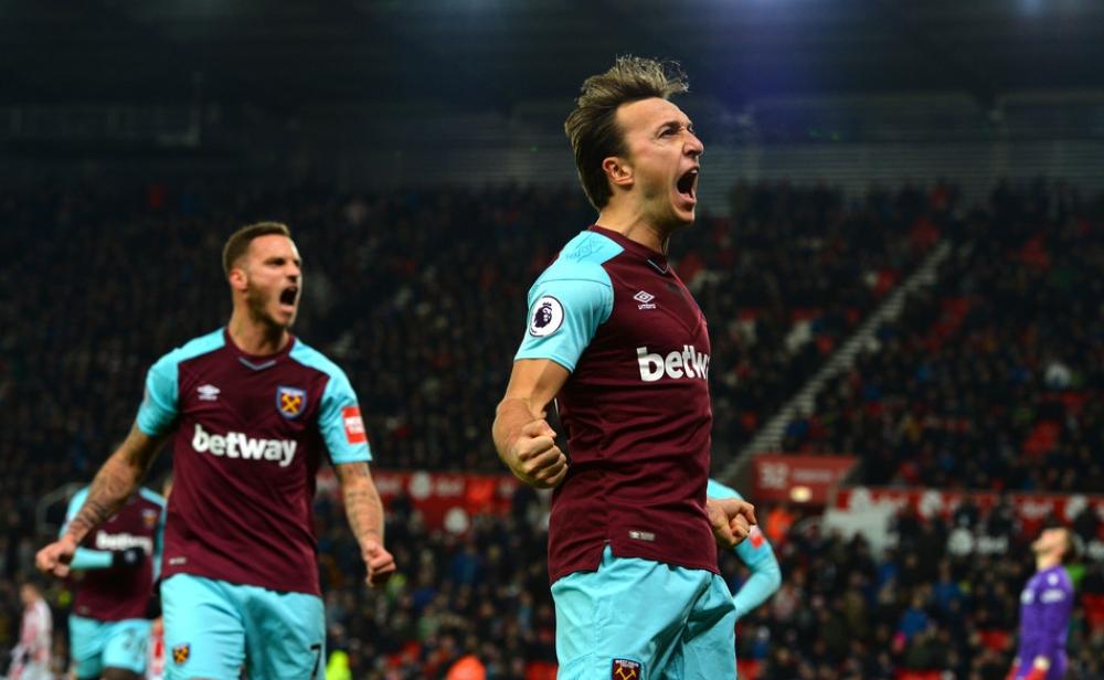 قائد وست هام سعيد بتسجيله لهدف في مباراته رقم 300