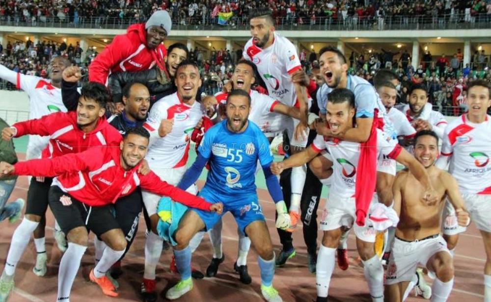 حسنية أكادير تستقبل تطوان و عينها على إنهاء الذهاب "بطلة للخريف"