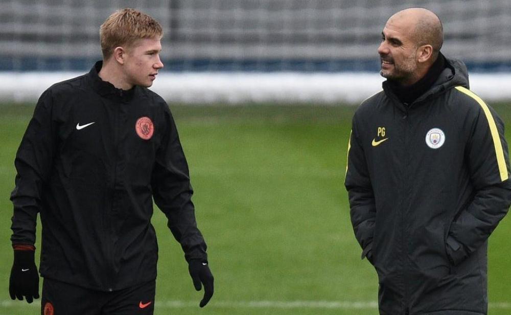 غوارديولا ودي بروين يتحدثان عن المصري صلاح