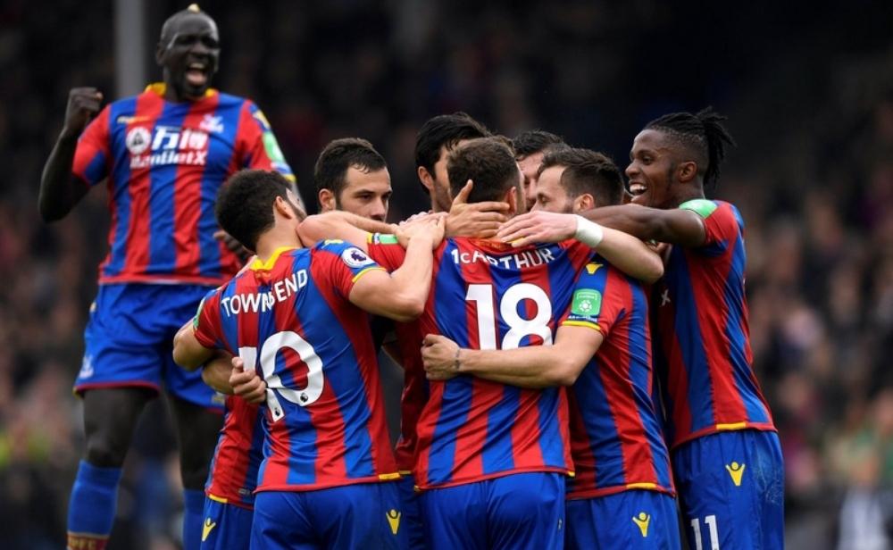 كريستال بالاس يسحق ليستر ويؤجج صراع البقاء