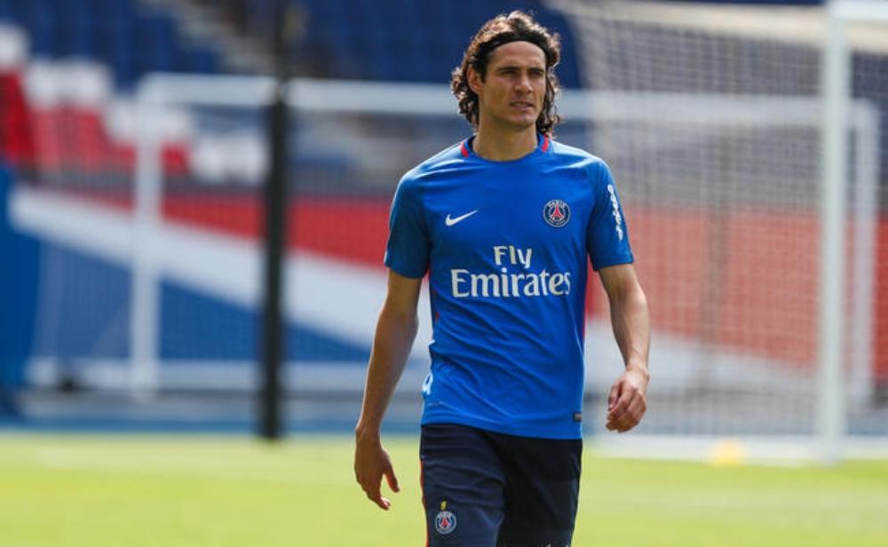 كافاني يحسم مصيره ويرشح منتخبين للفوز بالمونديال