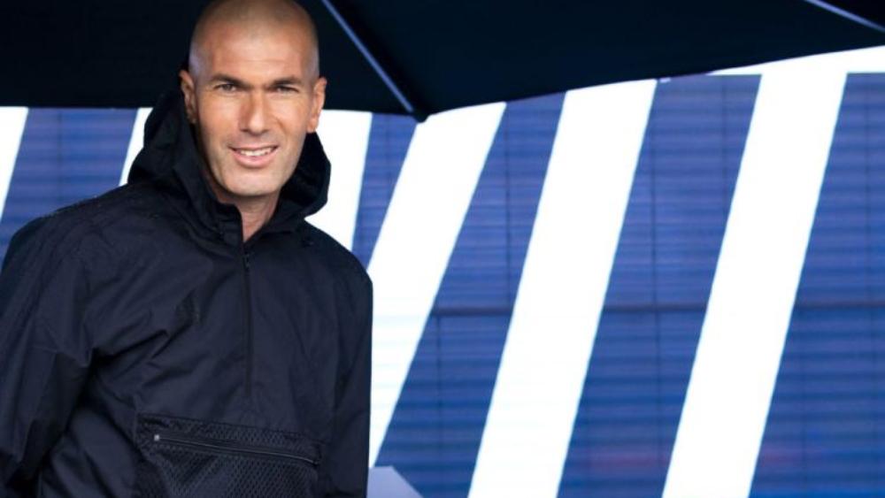 زيدان يكسر صمته ويتحدث لـأول مرة بعد الرحيل عن مدريد