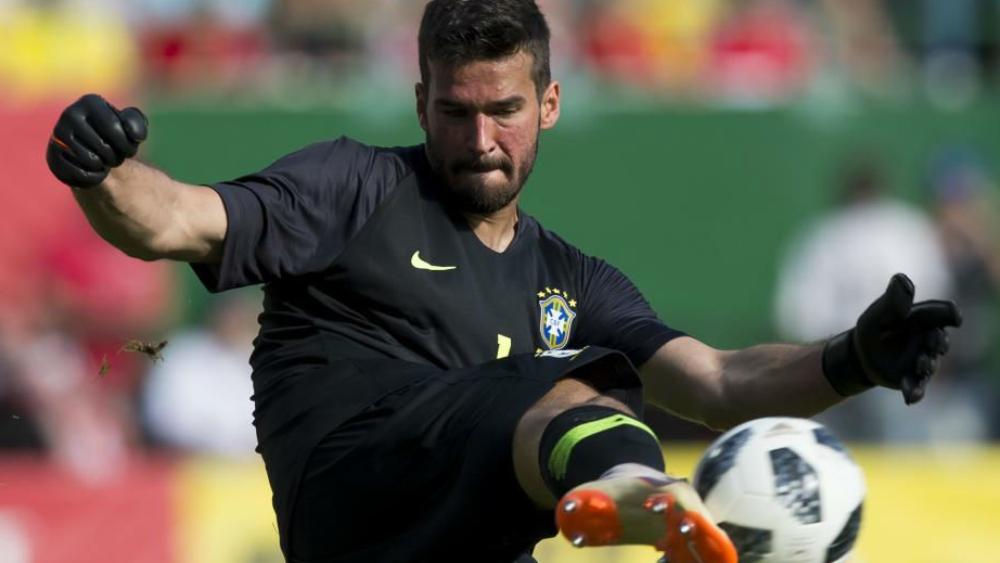 حارس البرازيل يشيد بتطور نيمار قبل المونديال