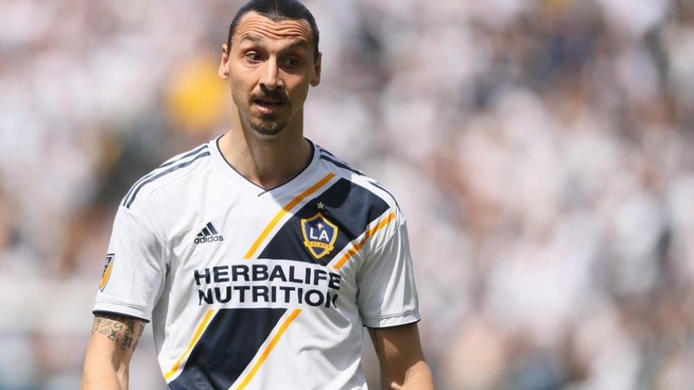 إبراهيموفيتش: الألمان قادرون على الدفاع عن لقبهم