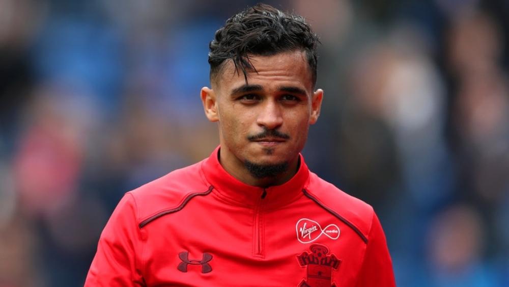 خدمات سفيان بوفال تُعْرَضُ على ثلاثة أندية