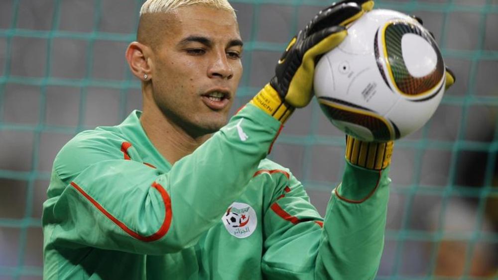 حارس المُنتخب الجزائري يتمنّى التوفيق للمغرب في "المونديال"