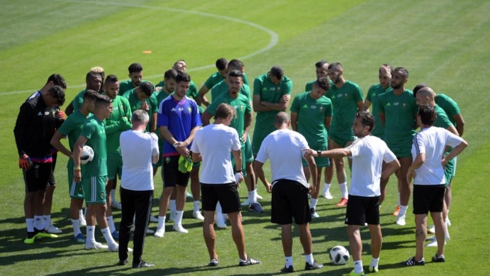 اخر حصة تدريبية للأسود قبل التوجه إلى موسكو