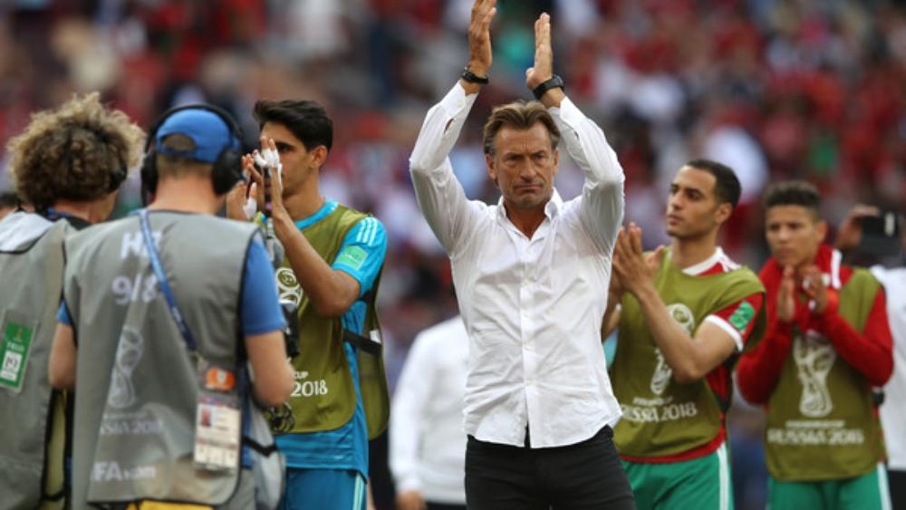 رونار يُقرُّ: "لا أعيش حياةً طبيعيةً في المغرب"