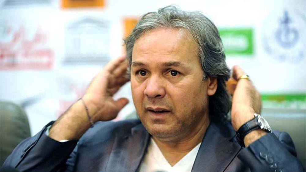 رسمياً: إقالة رابح ماجر من تدريب الجزائر
