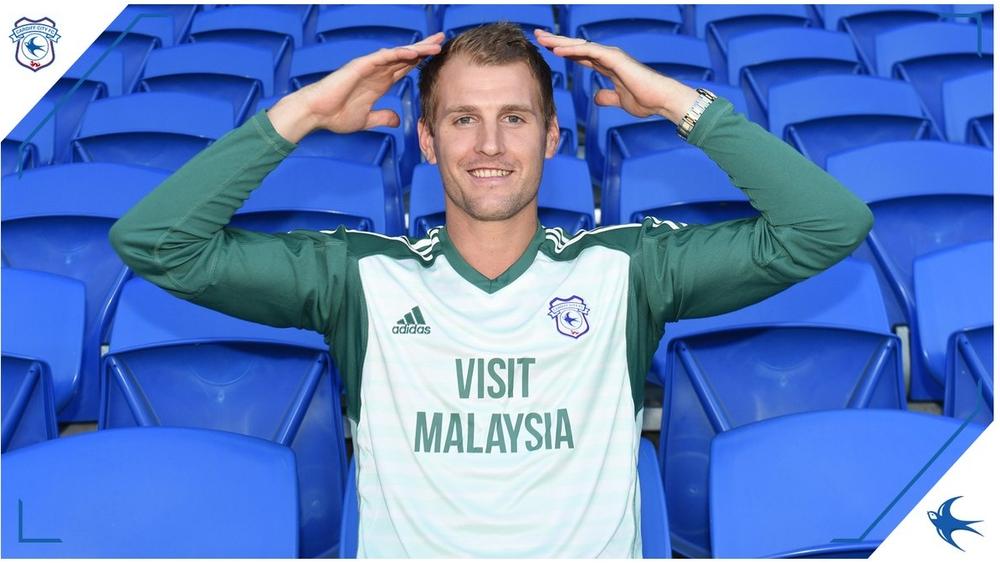 كارديف سيتي يعلن عن تعاقده مع حارس جديد