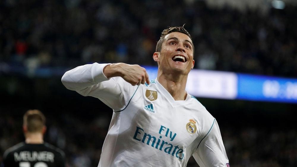 إنجازات كريستيانو: 16 لقبا، 4 كرات ذهبية، 450 هدفا...