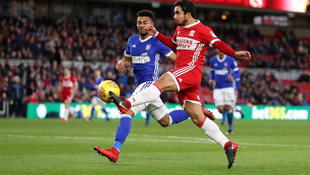 رسمياً: نانت يضم لاعب مانشستر يونايتد السابق