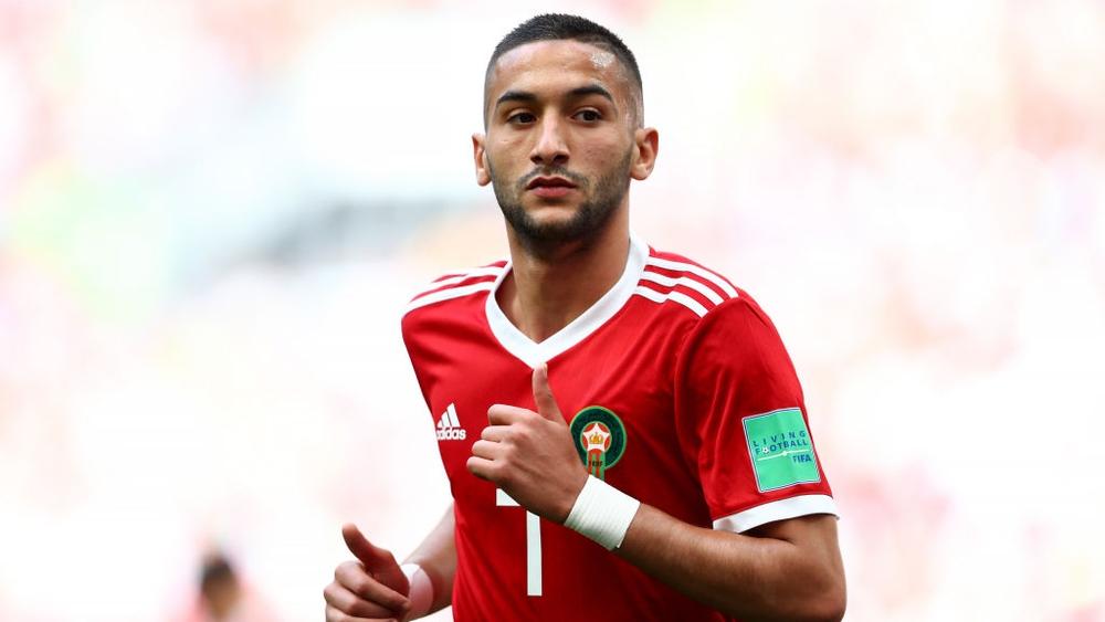 ليون مُتمسِّك بزياش .. وعُروضه المونديالية رَاقَتْهُ واسْتَهْوَتْه