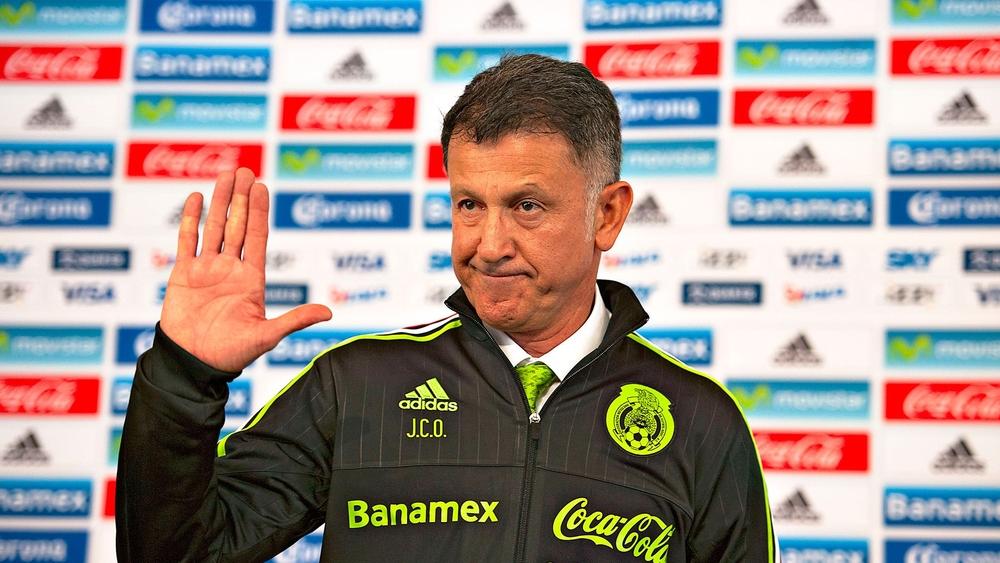 مدرب منتخب المكسيك يقرر ترك منصبه