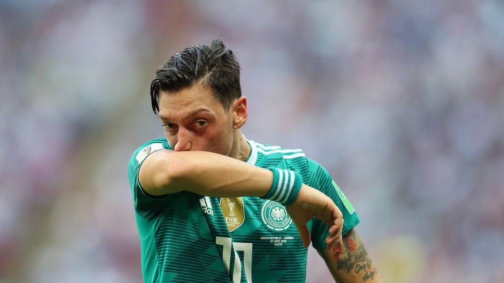 هاشتاغ '#أنا_اثنان'.. تجارب ألمان من أصول مهاجرة مع العنصرية