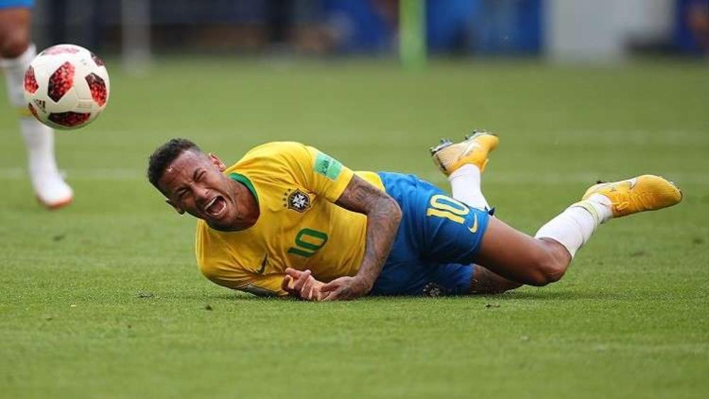 نجمة منتخب روسيا للطائرة: "لا ألوم نيمار على "التحايل"