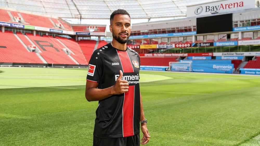 رسمياً: باير ليفركوزن يتعاقد مع مهاجم السويد