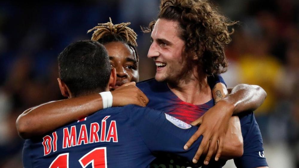 يوفنتوس يُصارع البارسا لضم نجم باريس