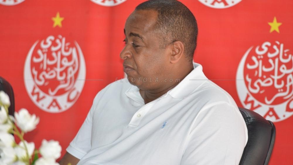 الناصيري لـ"البطولة": "مَنْ لْدَيْه مُشْكِل مَعَ النّادِي فَلْيَتَوَجّه لِلْفِيفَا وَلَنْ أَرُدّ عَلَى مَنْ يُرِيدُ إِقْبَار الوِدَاد"