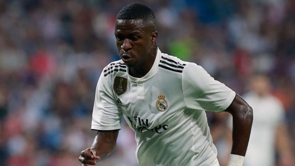 فينيسيوس يُدشن مسيرته مع رديف ريال مدريد