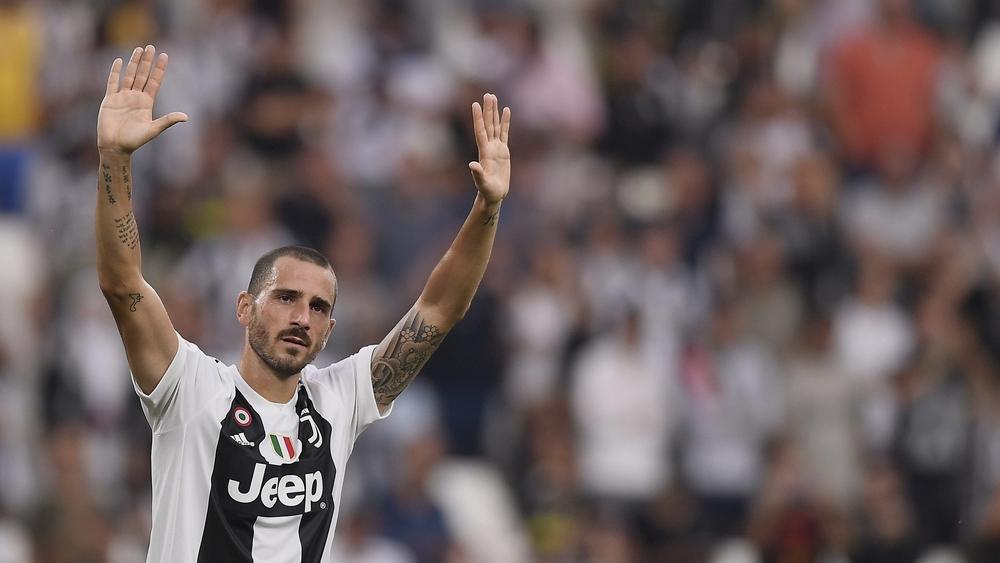 بعد هجوم الجماهير، أليغري يدافع عن بونوتشي: "في النهاية ستعفو عنه"