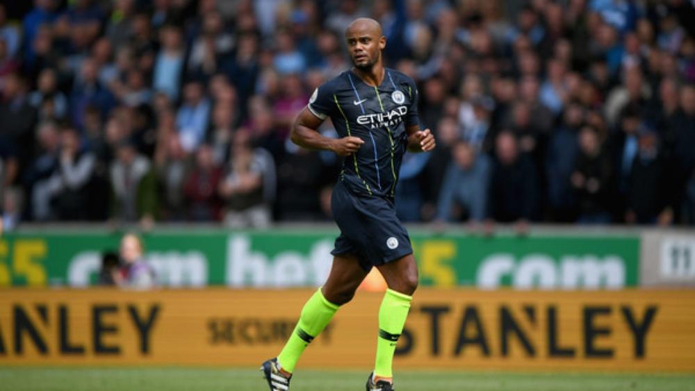 كومباني يحذر الأندية الإنجليزية من "حفرة" ولفرهامبتون