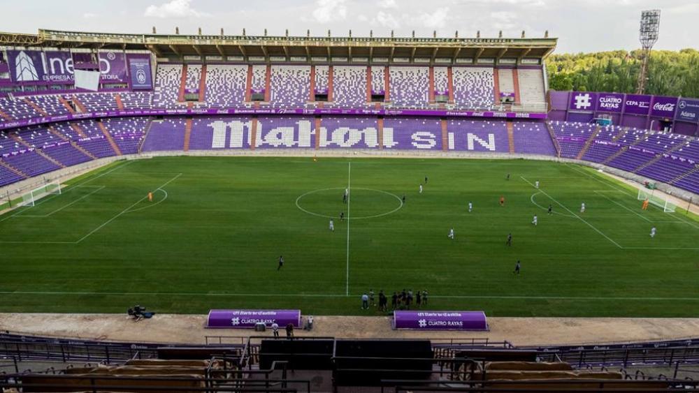 إخلاء ملعب بلد الوليد "زوريا" بسبب تسرب غاز