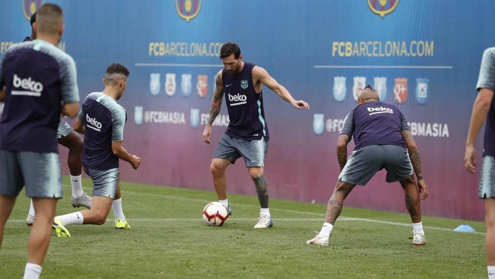 برشلونة يواصل تحضيراته للجولة الثالثة من الليجا