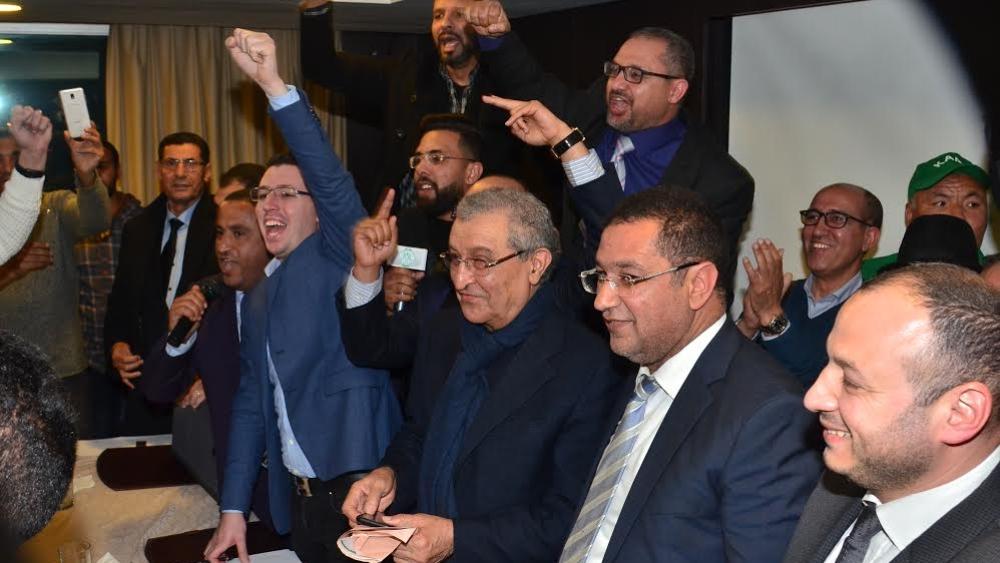 اللجنة المؤقتة لنادي الرجاء الرياضي تضع التقريرين المالي و الأدبي رهن إشارة المنخرطين