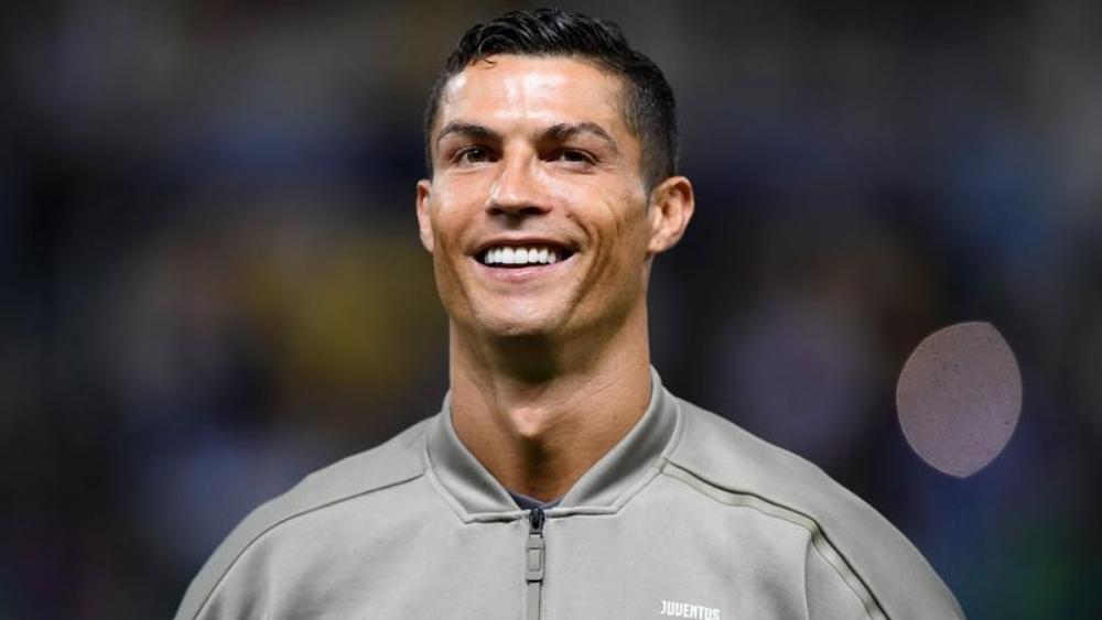 رونالدو يستمتع بنجاح أعماله رغم صيامه عن التهديف