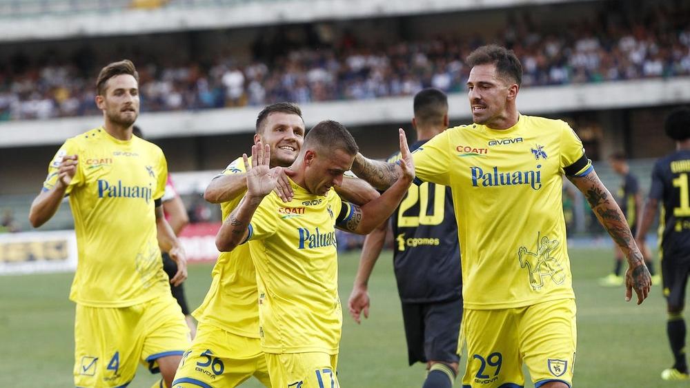 خصم 3 نقاط من رصيد كييفو بسبب "فساد مالي"