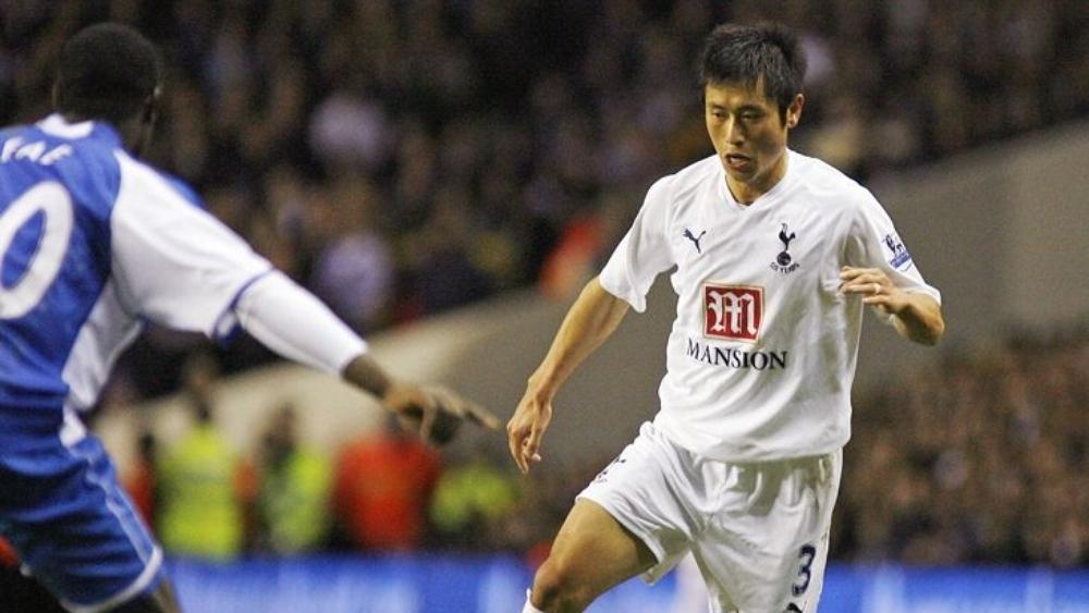 لي يونج: توتنهام يستطيع المنافسة على الدوري