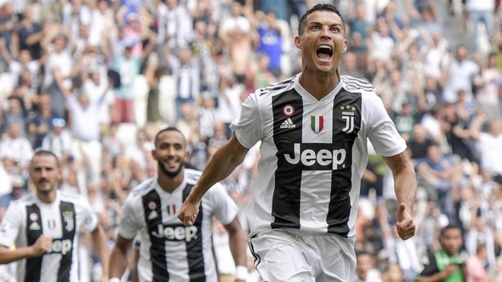 كريستيانو رونالدو يكرر ما فعله مع ريال مدريد