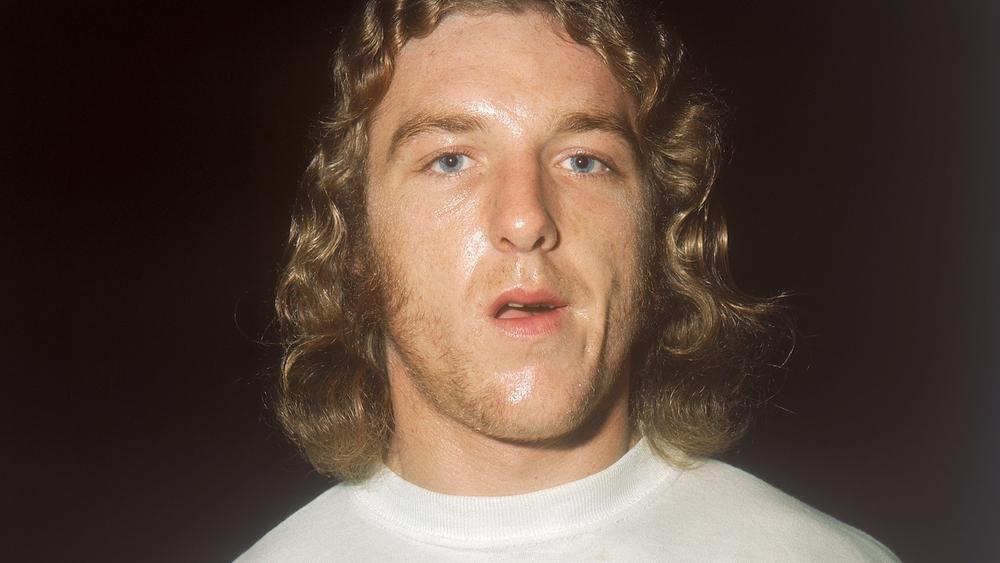 وفاة النجم الإنجليزي السابق كيفن بيتي عن عمر يُناهز 64 عاماً