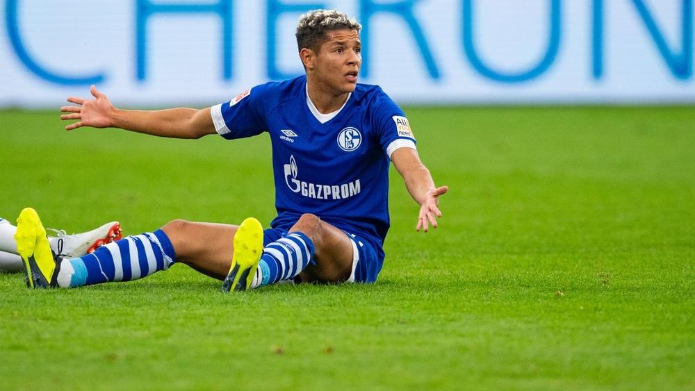 صحيفة "سبورت" واهتمام برشلونة بحاريت .. ما مَدَى مِصْداقية ذلك؟!