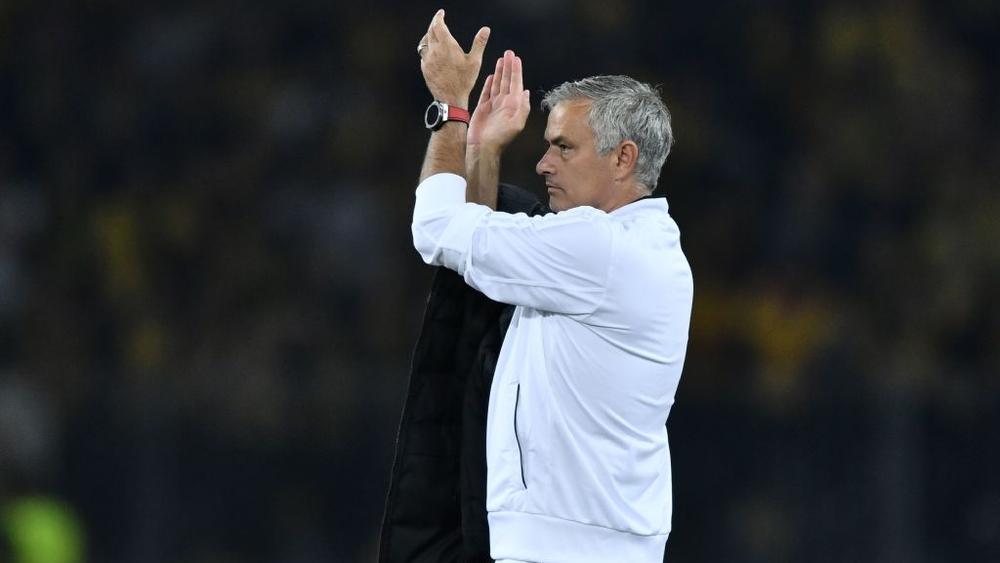 تقرير | مورينيو اختار معوض بوجبا وبدأ الحديث مع صديقه مينديش