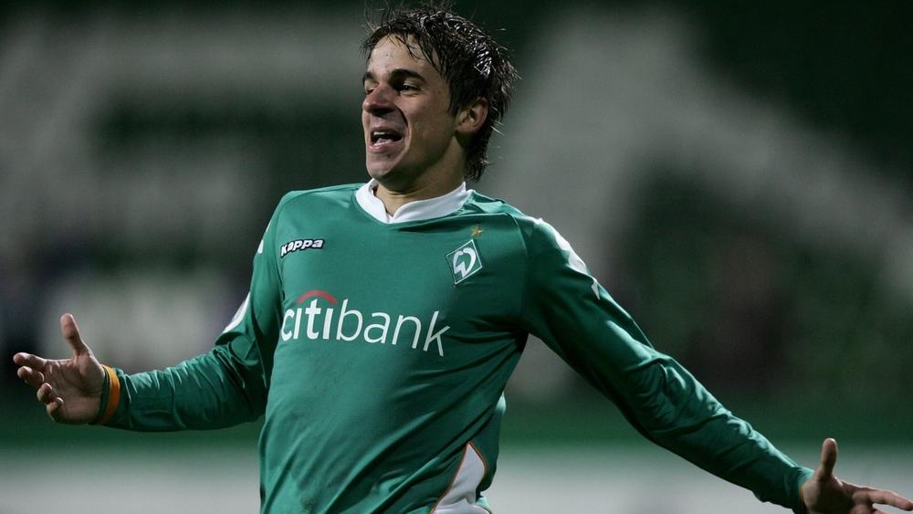 لاعب بريمن يسجل هدفاً بعد صيام 4049 يوماً!