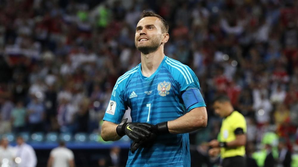 رسميا: حارس مرمى وقائد منتخب روسيا يعتزل اللعب دوليا