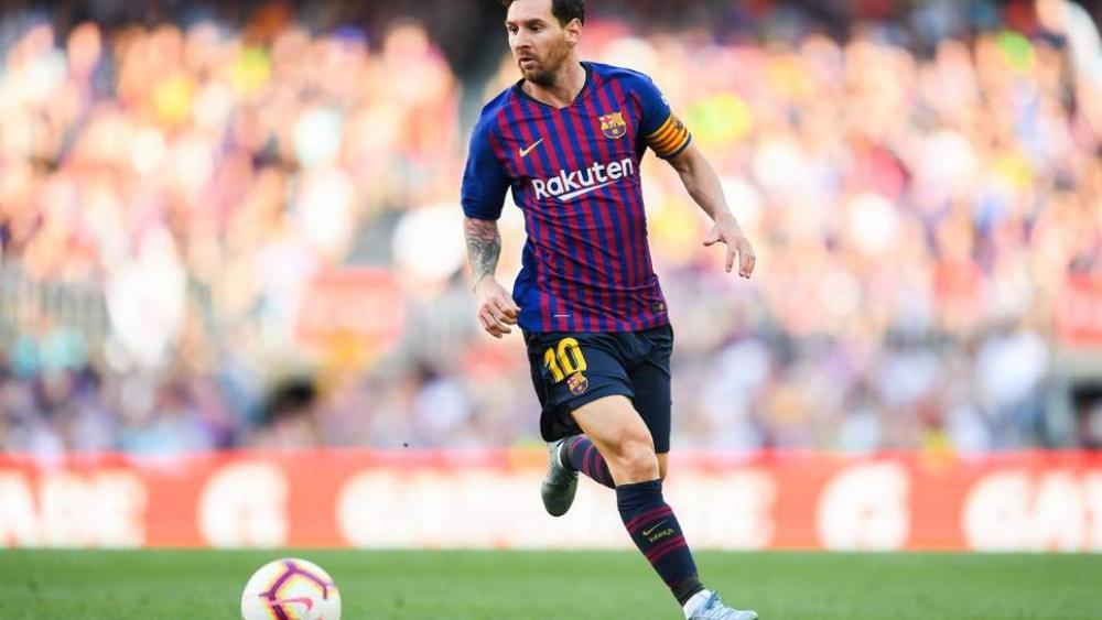 لينكر: "ميسي أفضل من ارتدى حذاء كرة القدم بالتاريخ"