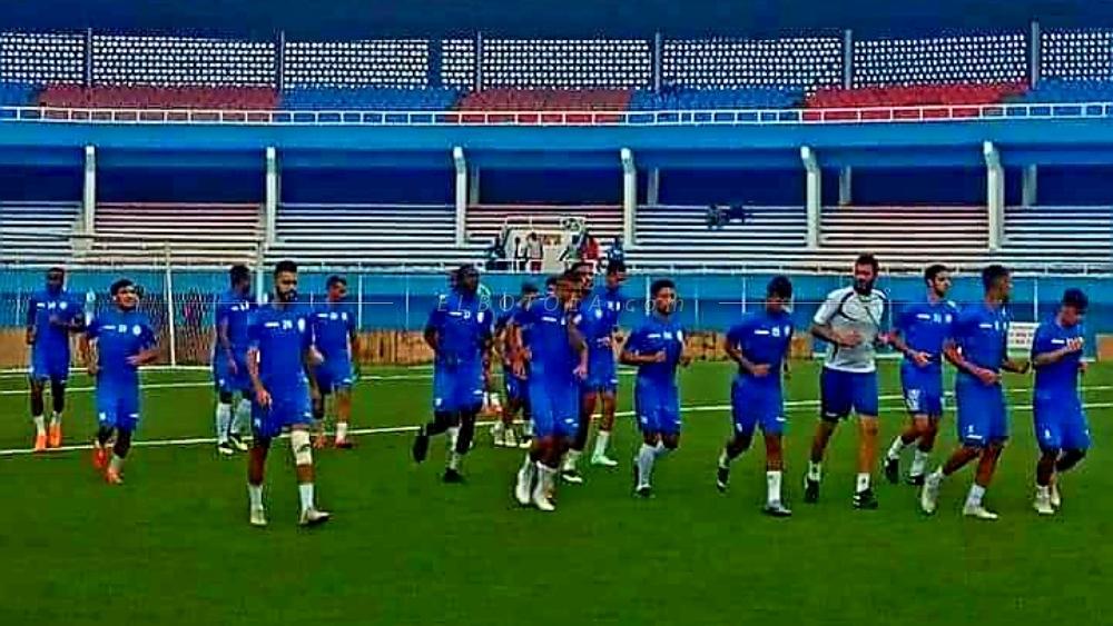 "العَراقِيل النّيجِيرِية" لَم تُحبط لاَعبِي الرّجاء والمَعْنويّات فِي القمةِ قَبْلَ مُنَازلَة "أَفْيَال إِنْيِيمْبَا"