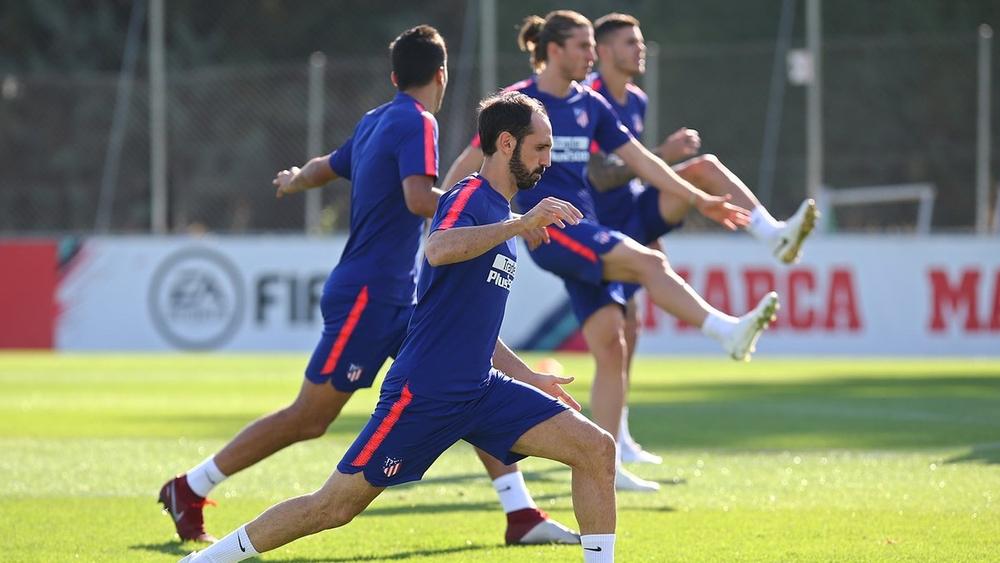 أتلتيكو مدريد يجري مرانه الأخير قبل مواجهة بيتيس